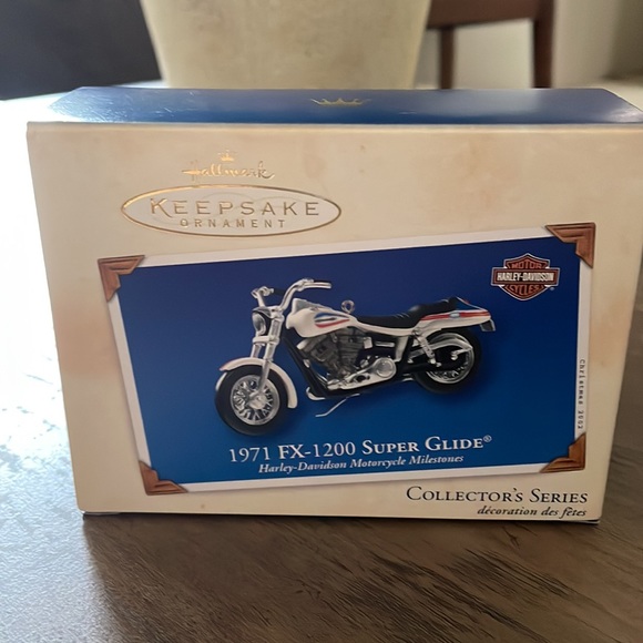 Hallmark Christmas Ornament Harley Davidson 1971 FX-1200 Super Glide 2002 4th - Picture 1 of 9